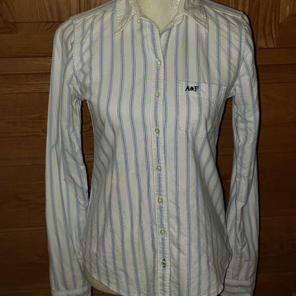 Abercrombie & Fitch long sleeve button down - Picture 1 of 6